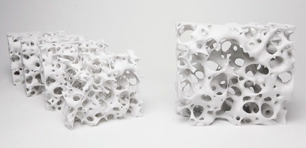 6 PolyBrick 2.0, a research project by Jenny Sabin Lab, 3D-printed components, 4 in. (10.2 cm) in length, 2016–2020.  Photo: Courtesy JSLab.