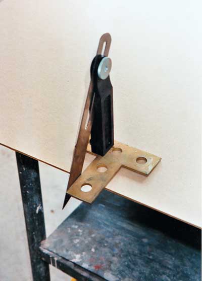 Assembled throwing gauge.